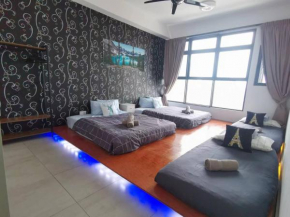 TaTaMi 2BR 10-12pax Superb City View I 5mins to Jonker